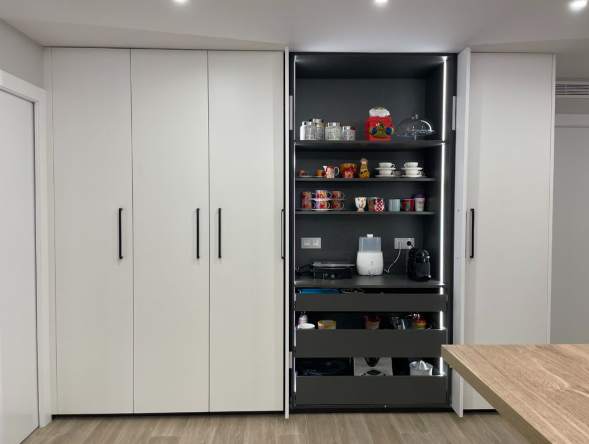 Mueble auxiliar de cocina estrecho y alto Muebles de cocina de