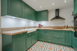 verdes oliva,