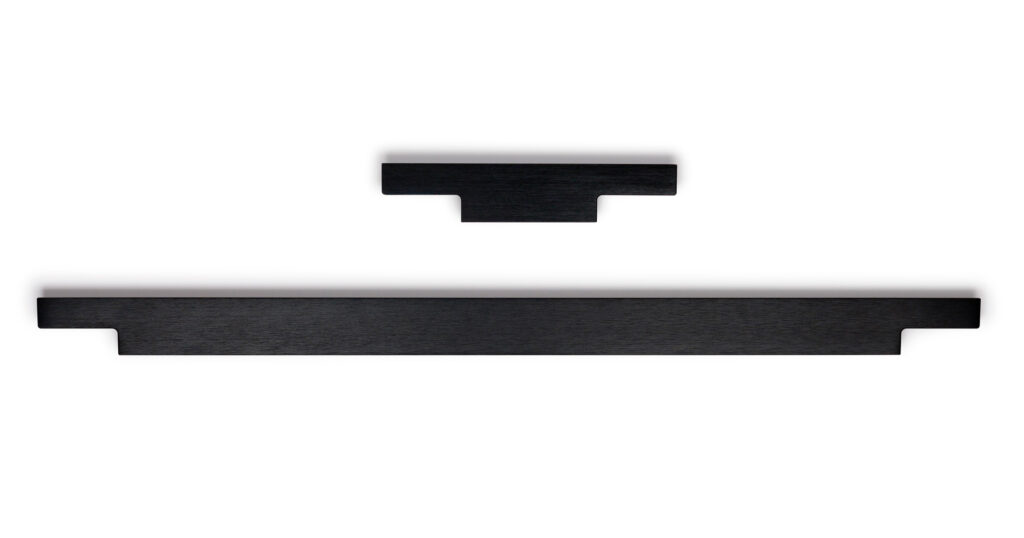 0139 linear handle black 3